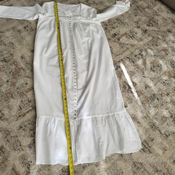Eileen West XS Long White Long Sleeve Cotton Nightgown Pockets Cottagecore New - Picture 10 of 12
